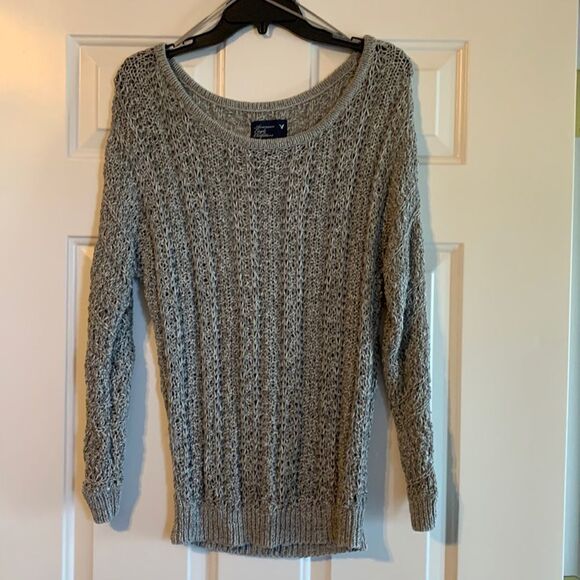 American Eagle size medium pullover sweater. Very stretchy - Picture 1 of 6